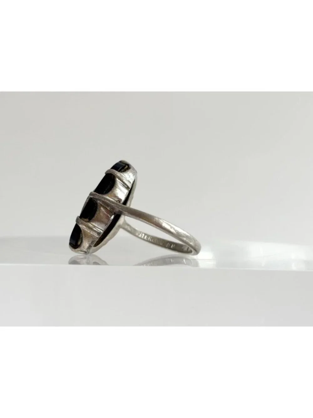 Art Deco Black Onyx Gemstone Oval Sterling Silver 925 Vintage Ring - sz 7